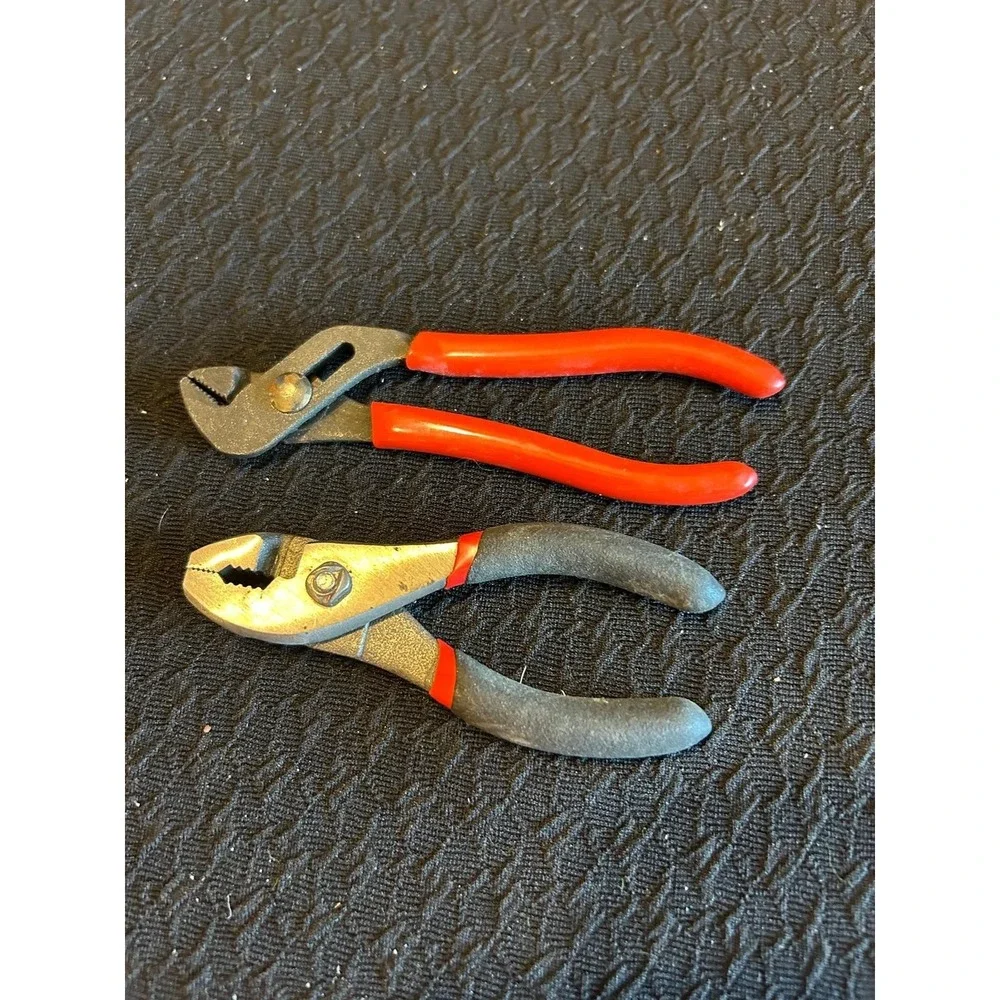 2 Pair Pliers One Crescent, One Unbranded‎